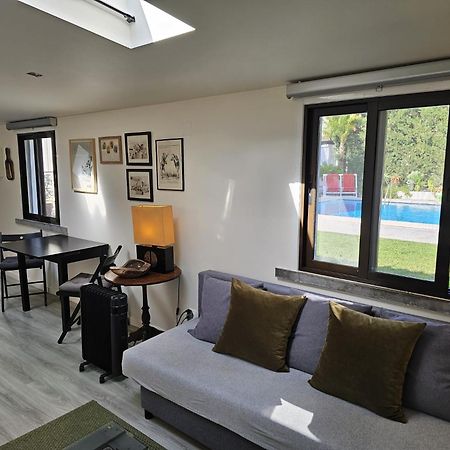 Charming Cozy Studio With Garden & Pool Cascais Bagian luar foto